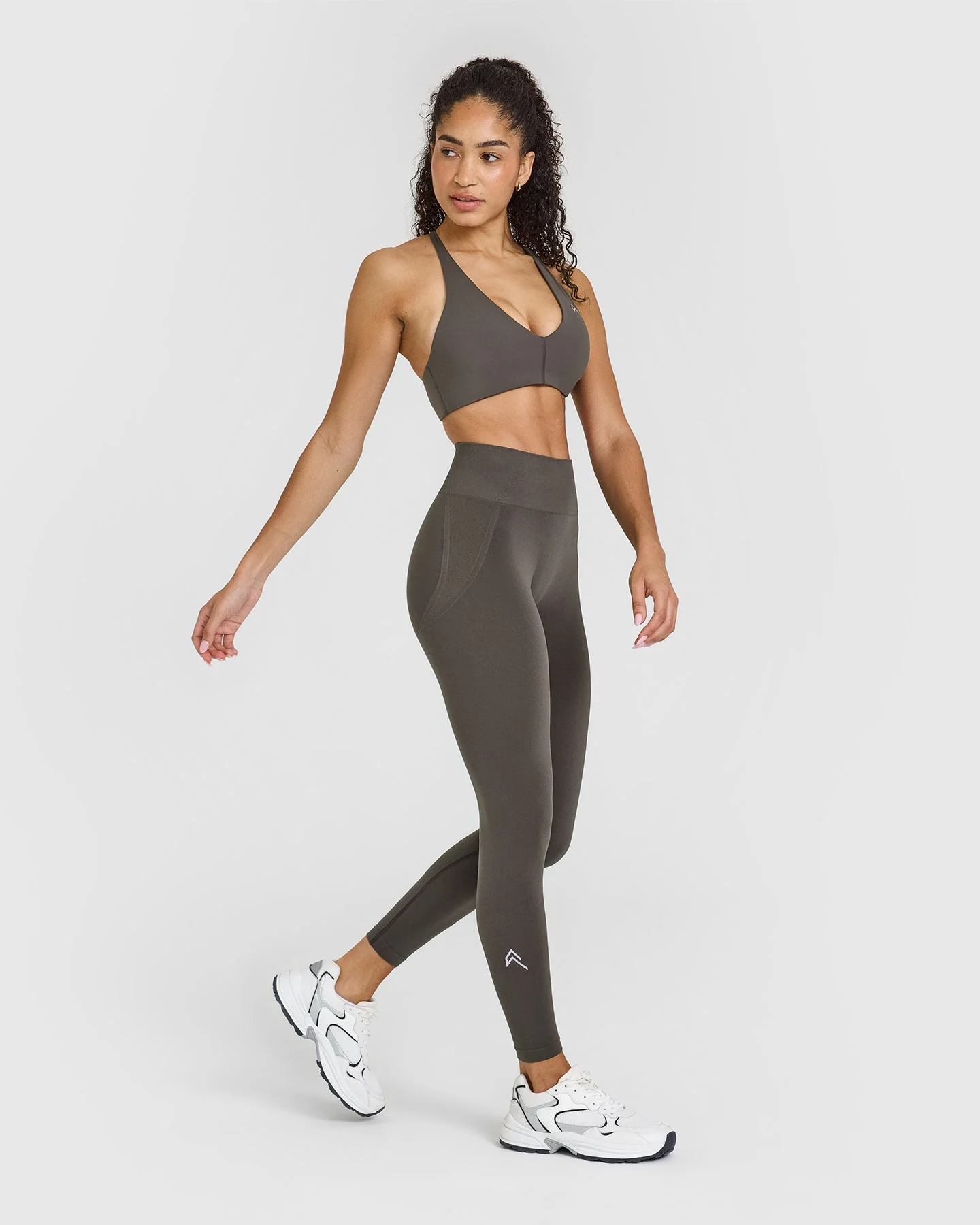 EffortlessLift™ Seamless Leggings with White Logo | Deep Taupe - Image 3